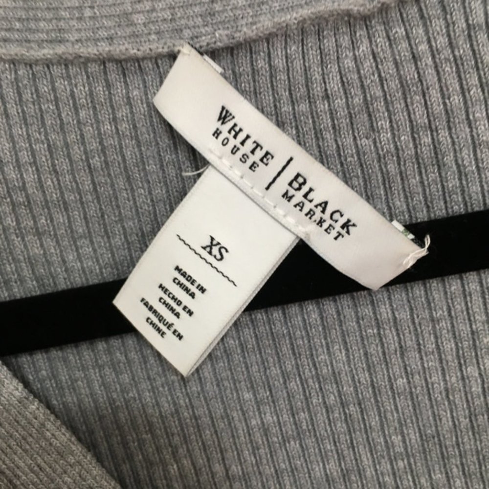 WHBM ribbed bell sleeve v neck sweater A15 - Picture 5 of 5
